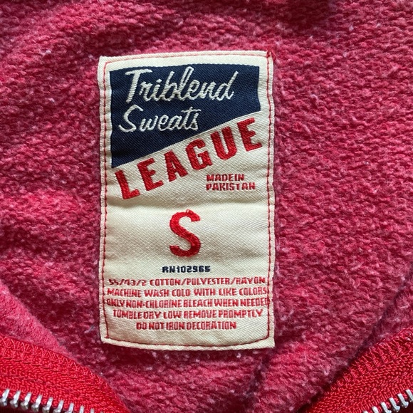 st. john’s university sweatshirt - Picture 5 of 5